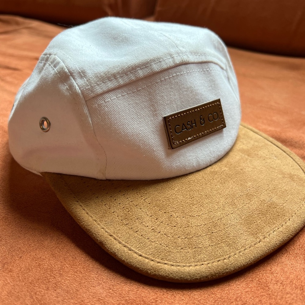 Cash & Co baby/toddler hat S/M